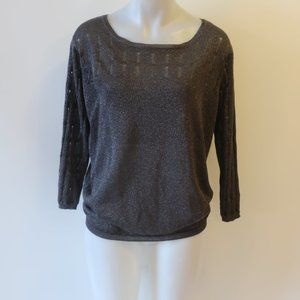 GAP GRAY METALLIC DISTRESSED SWEATER SZ M *